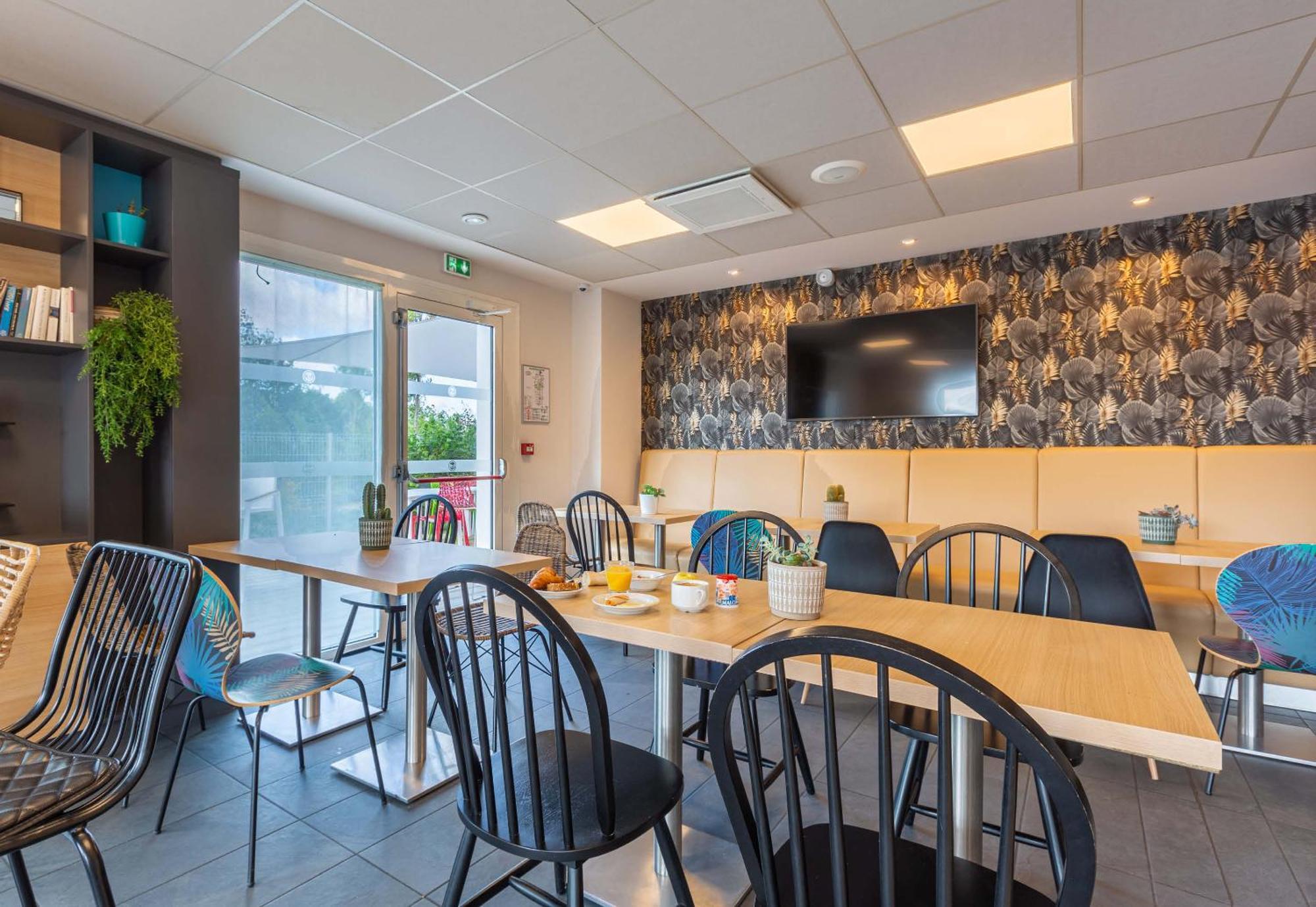 B&B Hotel Chartres Oceane Eksteriør bilde