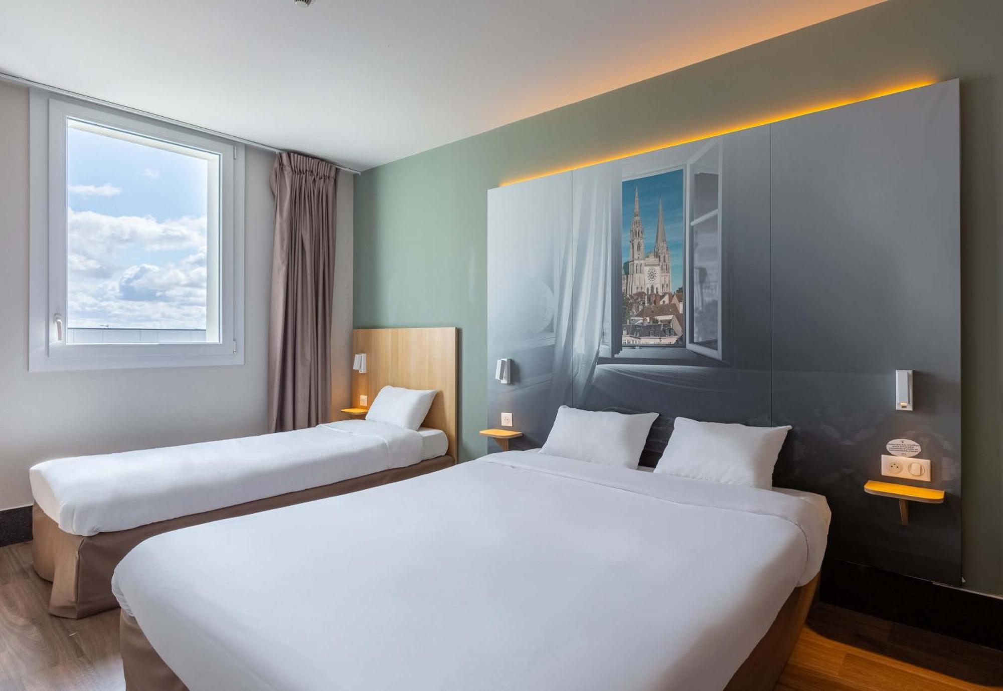 B&B Hotel Chartres Oceane Eksteriør bilde