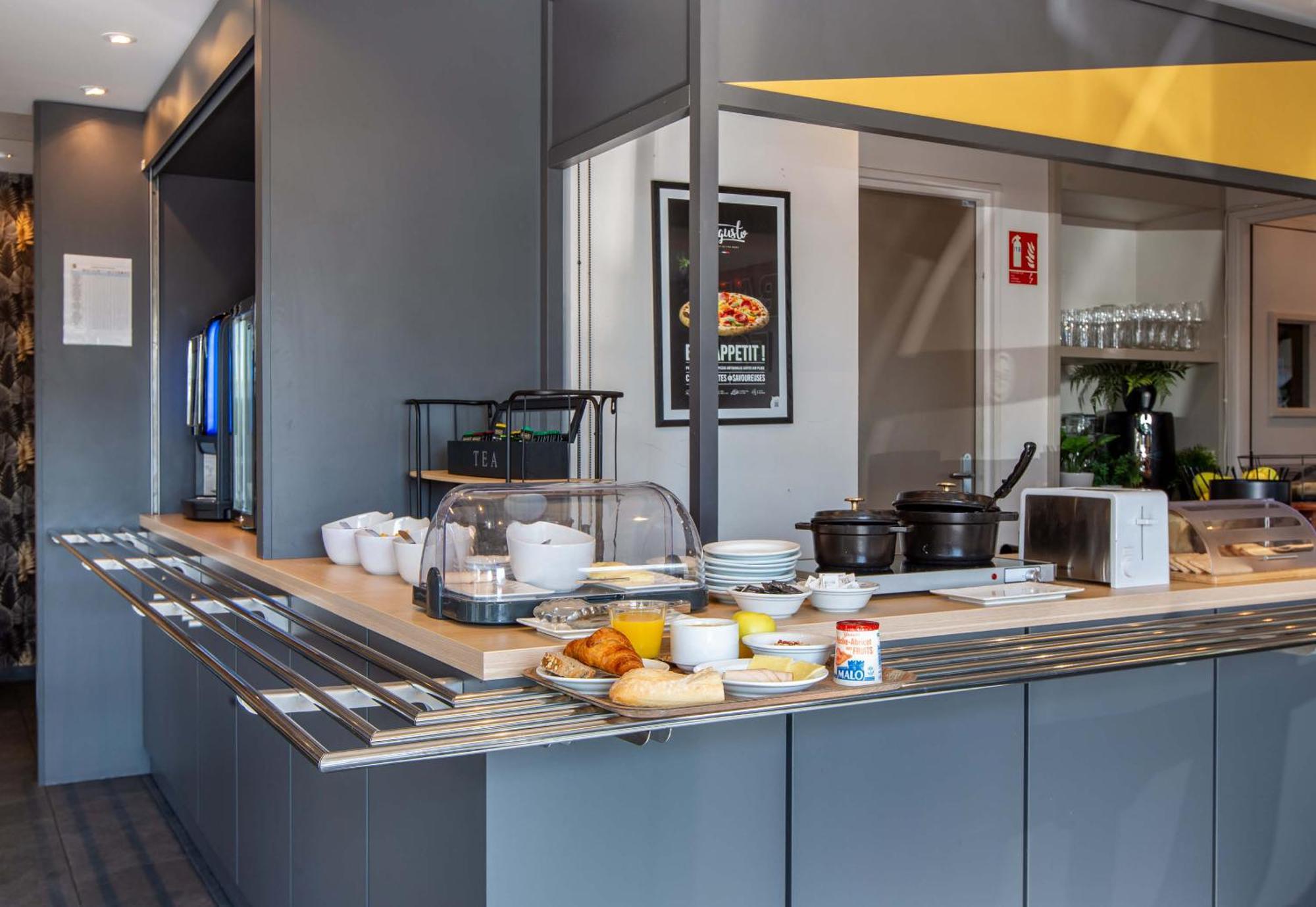 B&B Hotel Chartres Oceane Eksteriør bilde